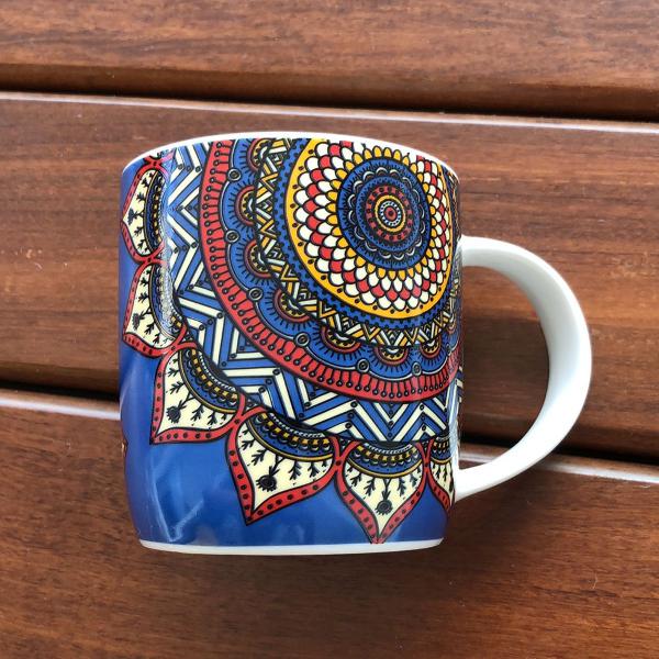 caneca mandala azul