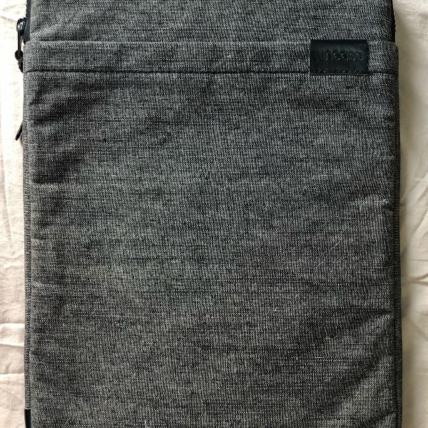 capa sleeve macbook da incase