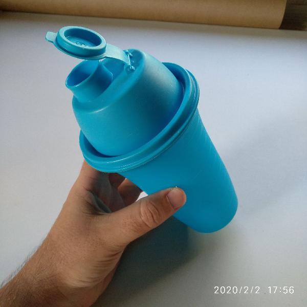 copo misturador Tupperware azul claro cor rara