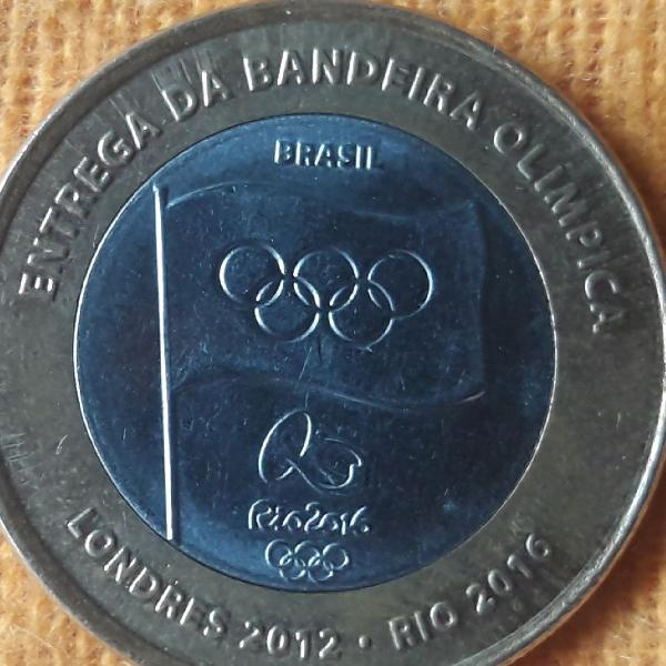 moeda entrega da bandeira olimpíadas Rio 2016