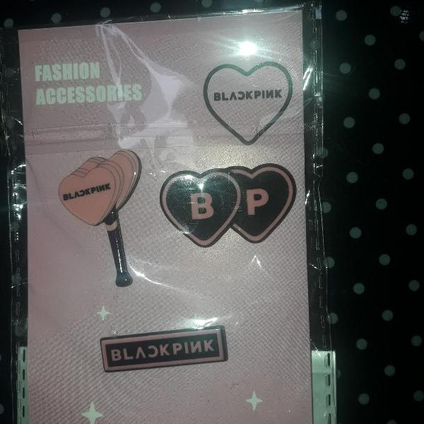 pins blackpink