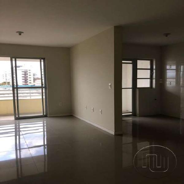 Apartamento em Barreiros-São José