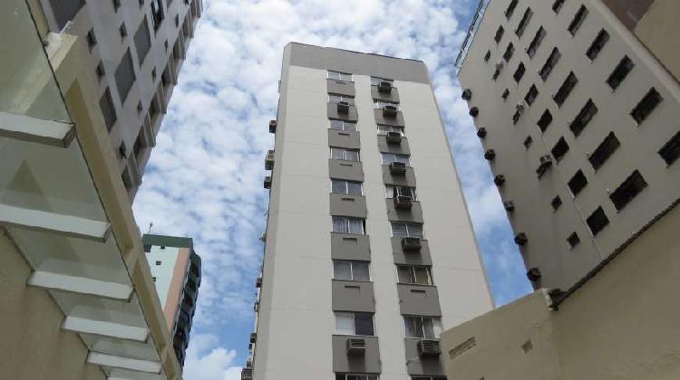Apartamento no centro, Florianópolis-Sc, 3 dormitórios,