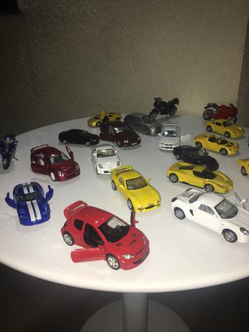 Carrinhos miniatura