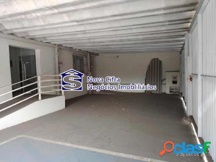 Casa Comercial à Venda - EXCELENTE LOCALIZAÇÃO! - 300m²