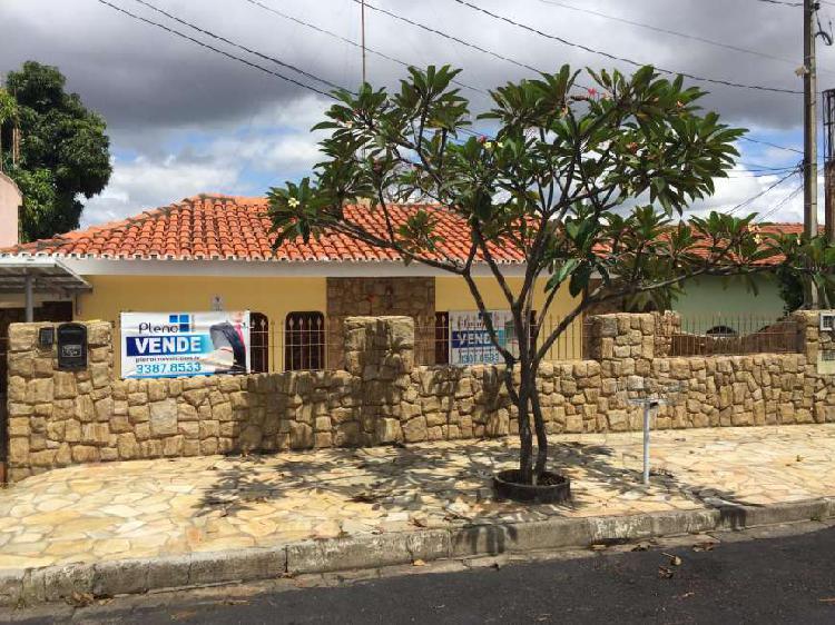 Casa para venda com 3 quartos, suíte, churrasqueira, no