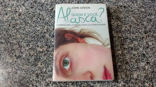 Livro "quem é você alasca" jonh green ano 2013 da 3ª