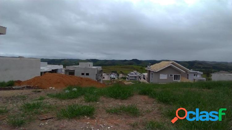 Terreno 450m² - Leve declive - vista para a serra -