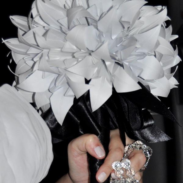 buquê de noiva de origami