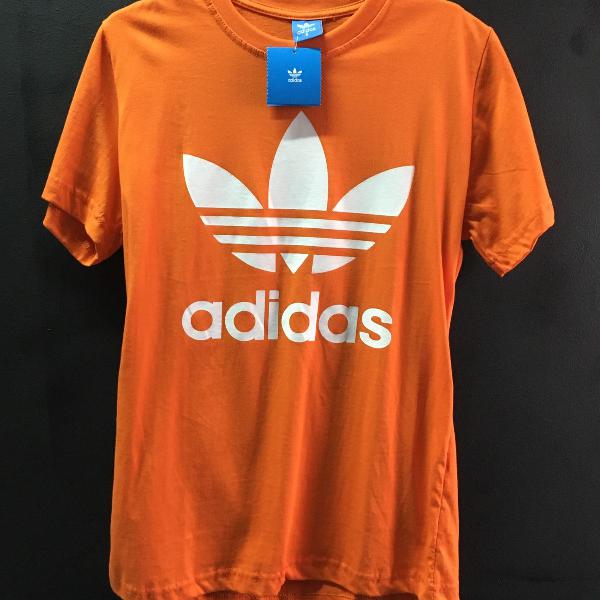 camiseta adidas