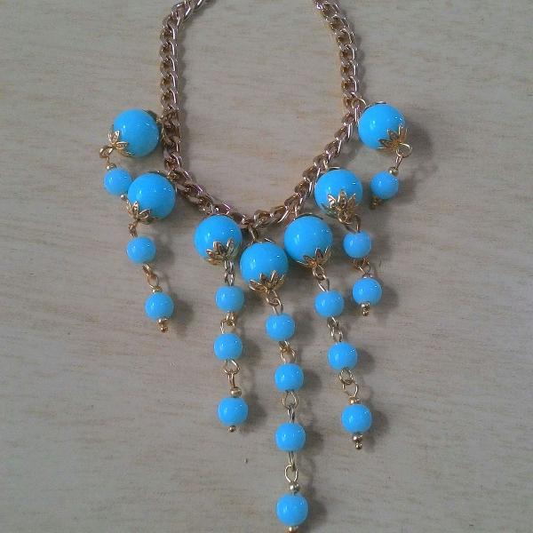 pulseira com pingentes
