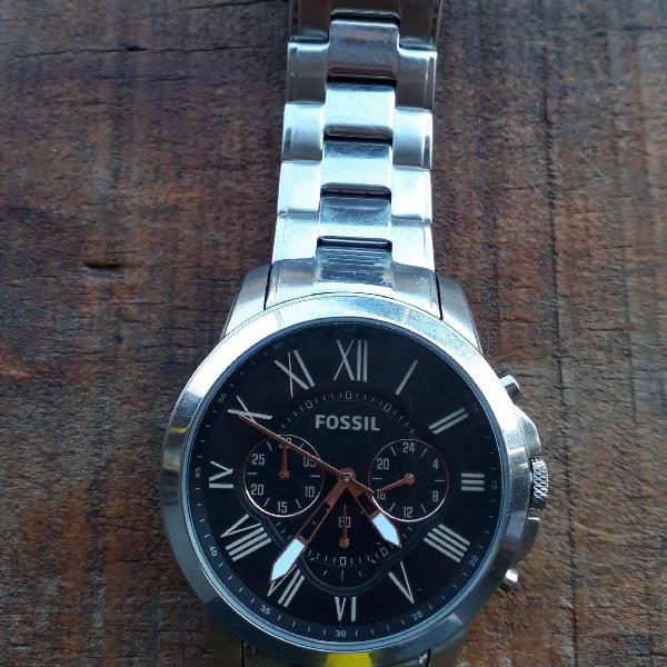 relógio fossil