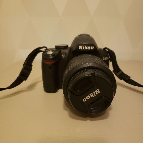 Camera NIKON D3000