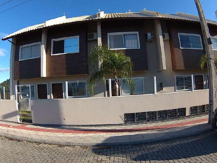 Casa-em-Condominio-para-Venda-em-Ribeirao-da-Ilha-Florianopo