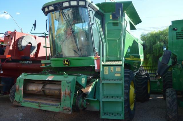 Colheitadeira John Deere 9750 STS - Ano 2006