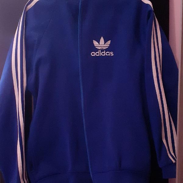 Famoso moletom da adidas