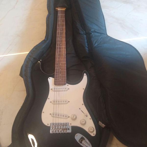 Guitarra Giannini + Capa