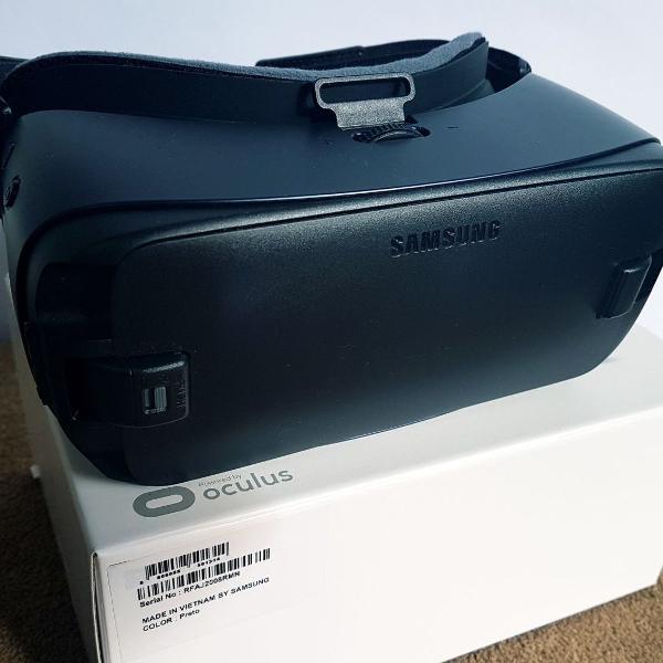 Samsung Gear VR R-323