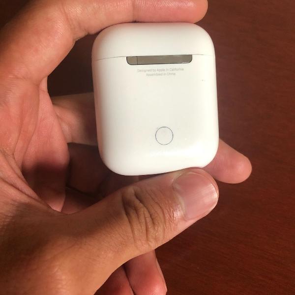 airpods com estojo de recarga