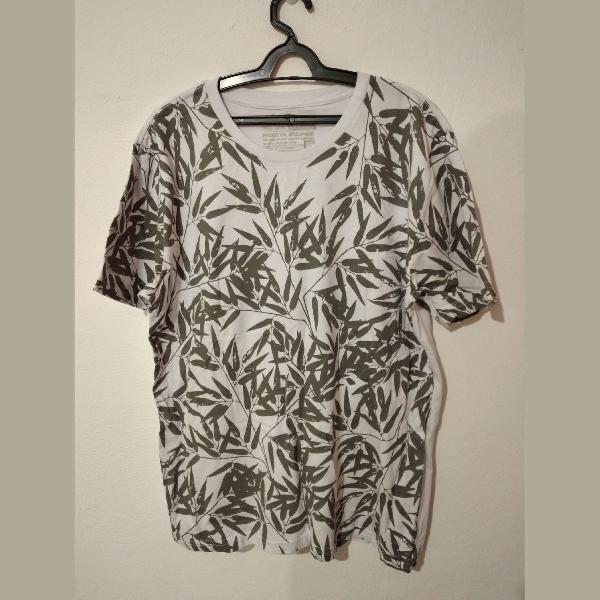 camiseta de plantinhas