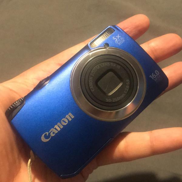 canon powershot a3300 is blue