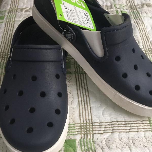 crocs azul marinho masculino