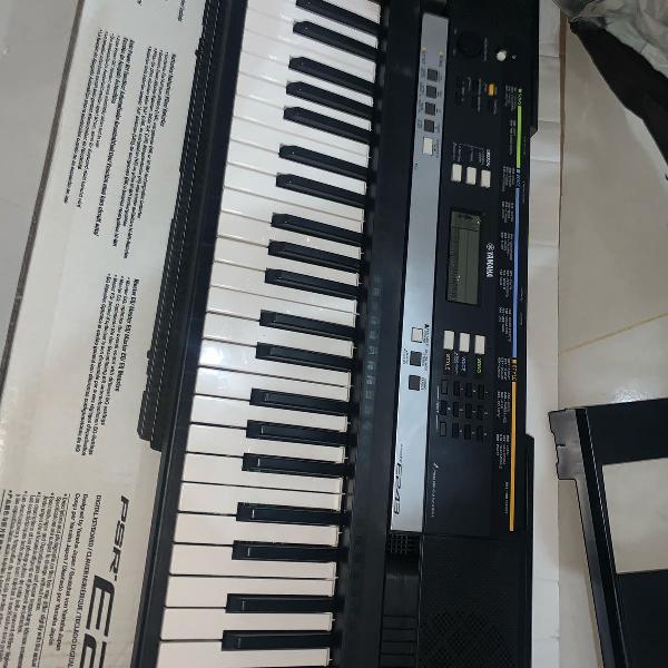 teclado yamaha e243