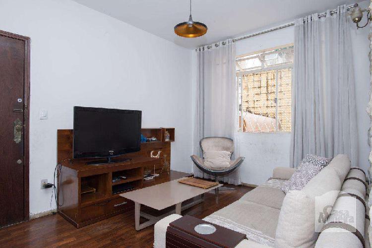 Apartamento, Coração de Jesus, 3 Quartos, 1 Vaga, 0 Suíte