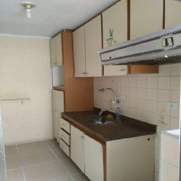 Apartamento para aluguel tem 64 metros quadrados com 3