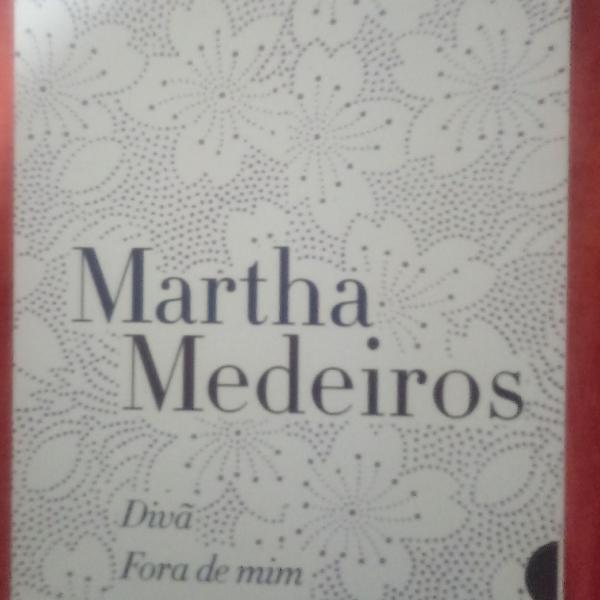 Box com 4 livros de ficção da autora Martha Medeiros, 2014
