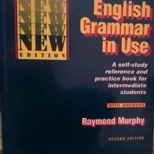 Livro de Inglês English Grammar In Use with Answers, de