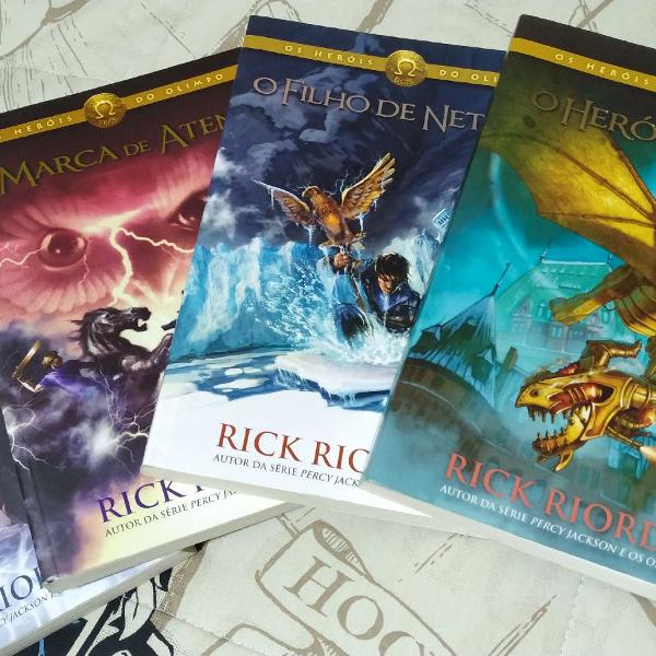 Os Heróis do Olimpo (Rick Riordan) box 4 livros