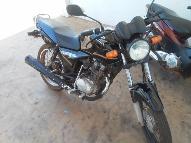 VENDO HONDA TITAM 150