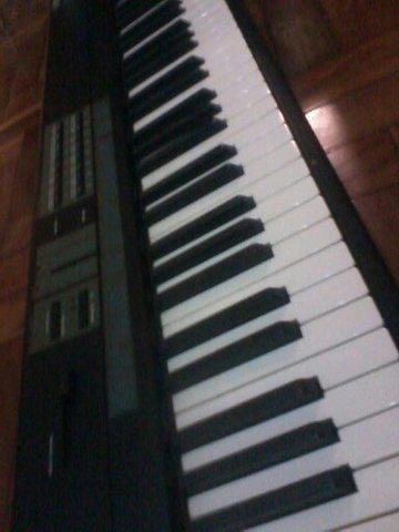 Vendo Stage Piano Kurzweil SP88, Semi-novo.