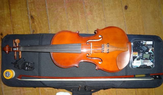 Vendo Violino Eagle 3/4 VE431 com afinador AMT530