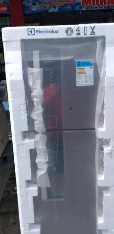 Vendo geladeira nova