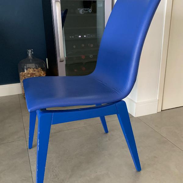 cadeira azul oppa