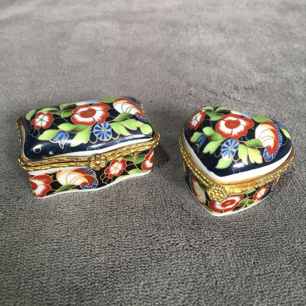 caixinhas de porcelana floral com fechadura de metal