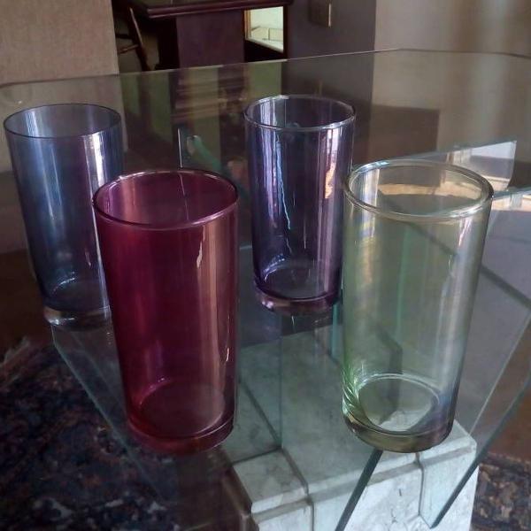 copos antigos para água ou suco