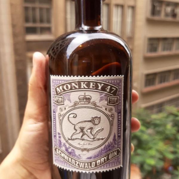 linda garrafa monkey vazia