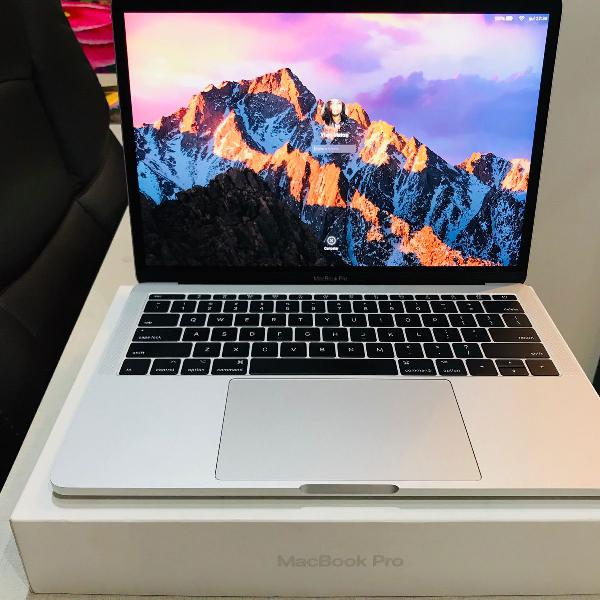 macbook pro (13-inch, 2017, two thunderbolt 3 ports)