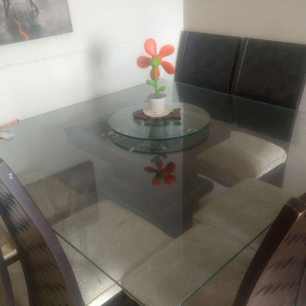 mesa 2m30x2m30 com 6 cadeiras