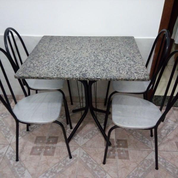 mesa de jantar ou sala