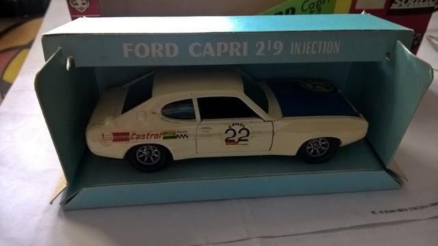 miniatura do carro Ford Capri 2900 injection na embalagem