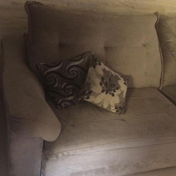 sofá retrátil super confortável