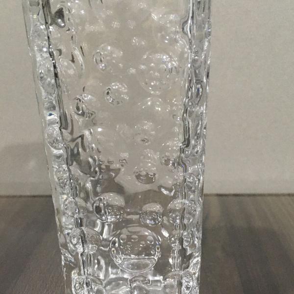 vasinho com bolinhas em vidro, tamanho 18cm de altura