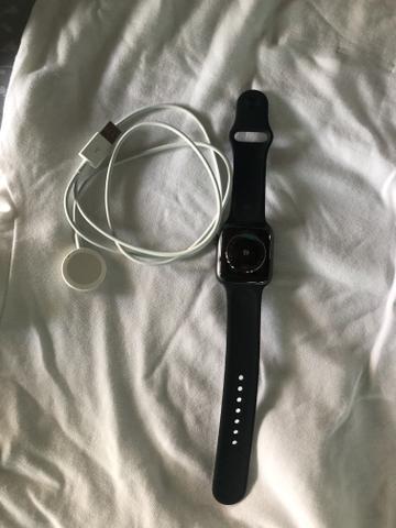 Apple Watch s4 44mm