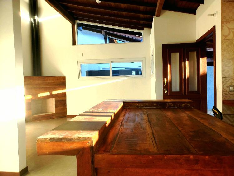 Casa Térrea 3 dormitórios Campeche em mini condomínio