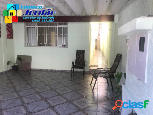 Casa térra com 3 dormitórios e 1 suíte