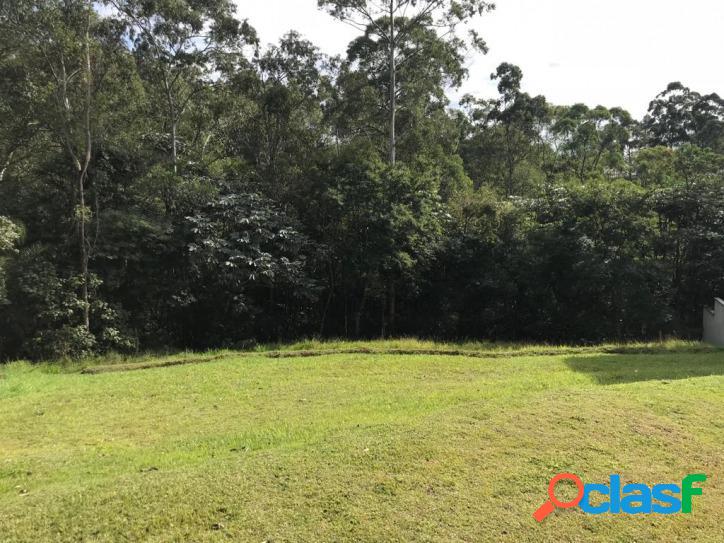 Excelente terreno em Tamboré com 865m²